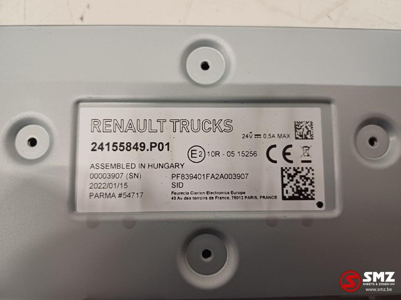 Renault Occ display radio navigatie Renault - Cabine et intérieur pour Camion: photos 4 Renault Occ display radio navigatie Renault - Cabine et intérieur pour Camion: photos 4