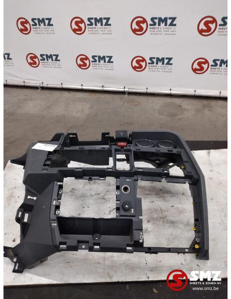 Renault Occ interieurconsole Renault - Cabine et intérieur pour Camion: photos 1 Renault Occ interieurconsole Renault - Cabine et intérieur pour Camion: photos 1