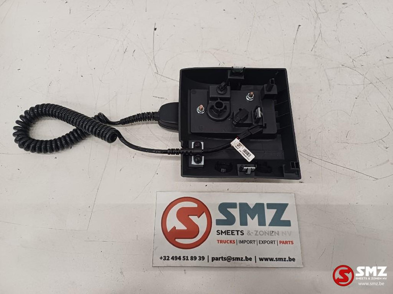 Renault Occ kachelbediening Renault - Cabine et intérieur pour Camion: photos 3 Renault Occ kachelbediening Renault - Cabine et intérieur pour Camion: photos 3