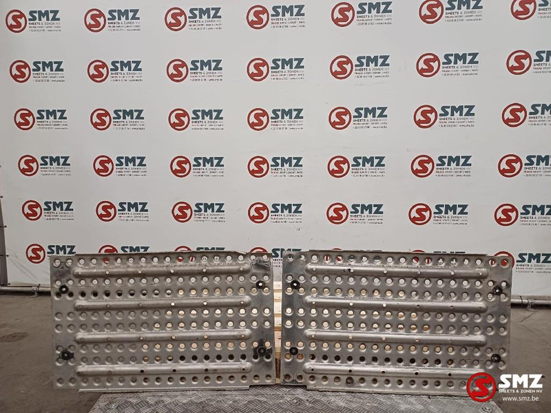 Renault Occ set bordesplaten Renault - Frame/ Châssis pour Camion: photos 2 Renault Occ set bordesplaten Renault - Frame/ Châssis pour Camion: photos 2