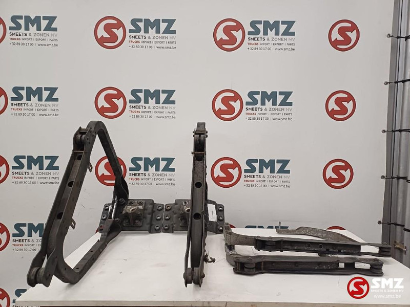 Renault Occ set side skirt steunen Renault - Frame/ Châssis pour Camion: photos 1 Renault Occ set side skirt steunen Renault - Frame/ Châssis pour Camion: photos 1