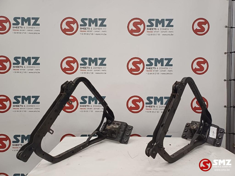 Renault Occ set side skirt steunen Renault - Frame/ Châssis pour Camion: photos 2 Renault Occ set side skirt steunen Renault - Frame/ Châssis pour Camion: photos 2