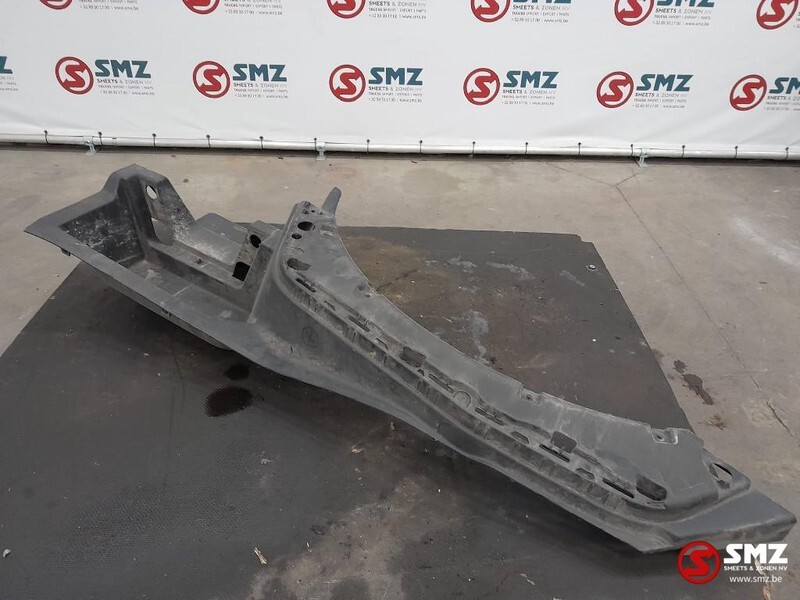 Portière et pièces pour Camion Renault Occ treeplankbehuizing rechts Renault T 82223396: photos 6 Portière et pièces pour Camion Renault Occ treeplankbehuizing rechts Renault T 82223396: photos 6