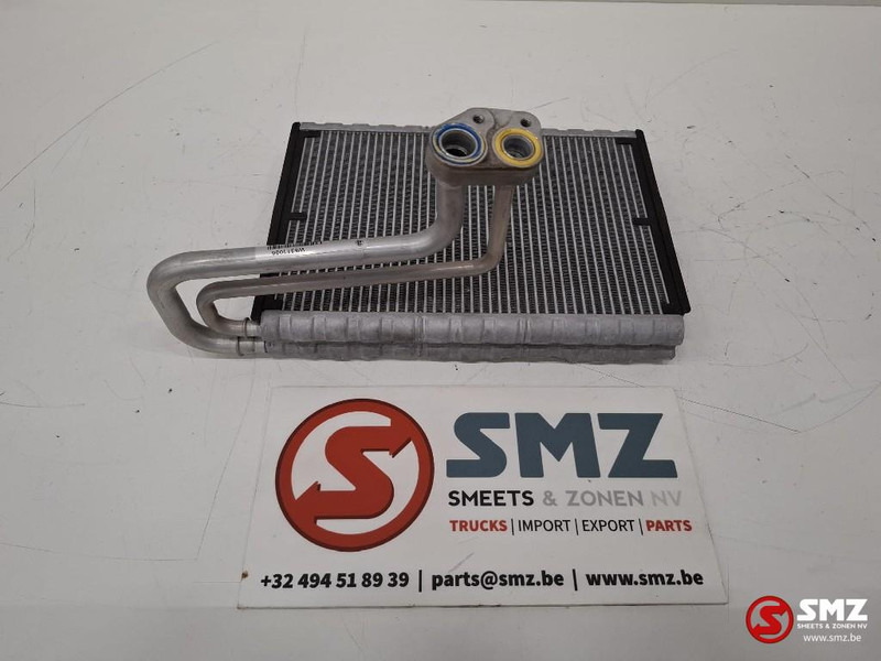 Renault Occ verdamper Renault - Cabine et intérieur pour Camion: photos 2 Renault Occ verdamper Renault - Cabine et intérieur pour Camion: photos 2