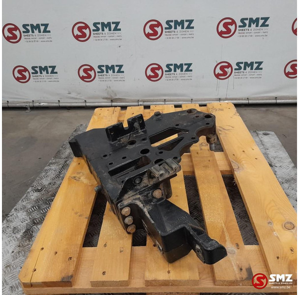 Renault Occ voorbumperbeugel rechts Renault - Frame/ Châssis pour Camion: photos 2 Renault Occ voorbumperbeugel rechts Renault - Frame/ Châssis pour Camion: photos 2