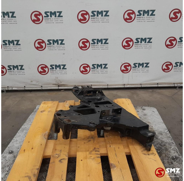 Renault Occ voorbumperbeugel rechts Renault - Frame/ Châssis pour Camion: photos 3 Renault Occ voorbumperbeugel rechts Renault - Frame/ Châssis pour Camion: photos 3