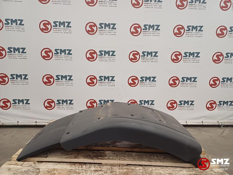 Volvo Occ spatbord cabine achter L/R Volvo - Carrosserie et extérieur pour Camion: photos 5 Volvo Occ spatbord cabine achter L/R Volvo - Carrosserie et extérieur pour Camion: photos 5