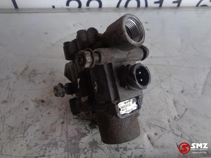 Wabco Occ wabco abs modulator - Valve de frein pour Camion: photos 2 Wabco Occ wabco abs modulator - Valve de frein pour Camion: photos 2