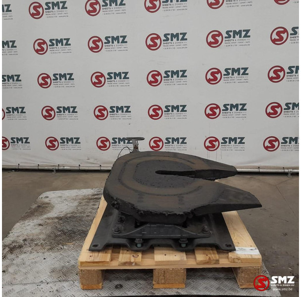 Jost Occ koppelschotel JSK37C + montageplaat Jost - Sellette d'attelage pour Camion: photos 4 Jost Occ koppelschotel JSK37C + montageplaat Jost - Sellette d'attelage pour Camion: photos 4