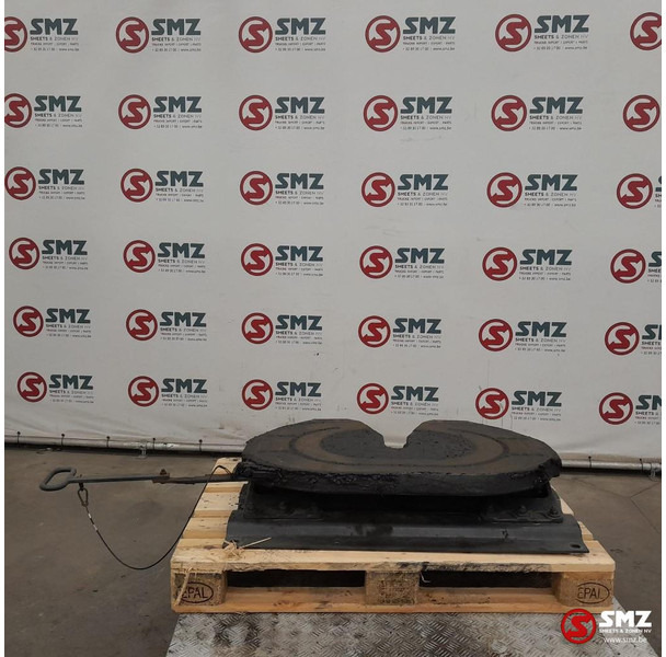 Jost Occ koppelschotel JSK37C + montageplaat Jost - Sellette d'attelage pour Camion: photos 2 Jost Occ koppelschotel JSK37C + montageplaat Jost - Sellette d'attelage pour Camion: photos 2