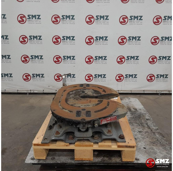 Jost Occ koppelschotel JSK40 + montageplaat Jost - Sellette d'attelage pour Camion: photos 1 Jost Occ koppelschotel JSK40 + montageplaat Jost - Sellette d'attelage pour Camion: photos 1