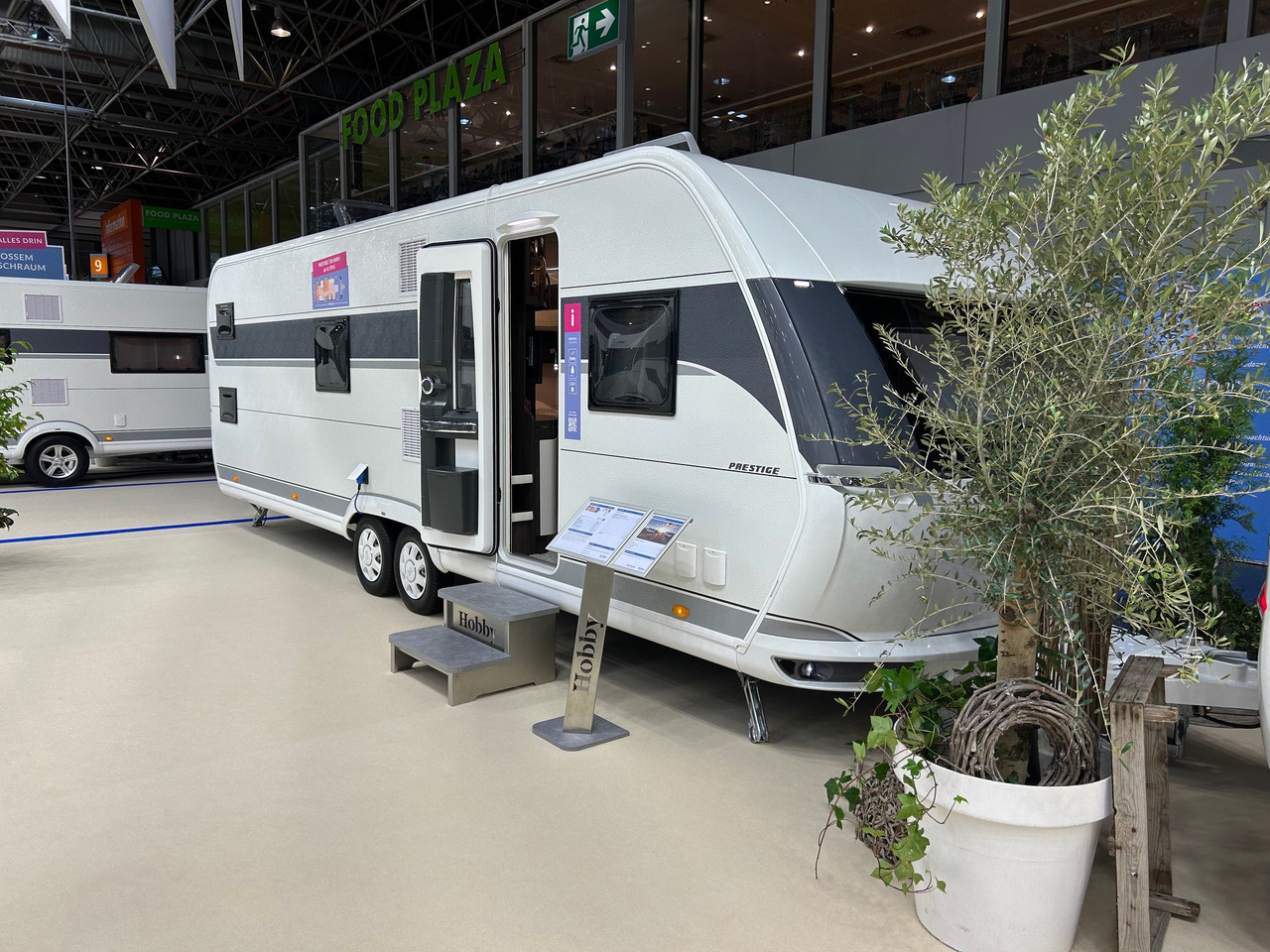 Hobby PRESTIGE 720 KWFU - Caravane: photos 1 Hobby PRESTIGE 720 KWFU - Caravane: photos 1