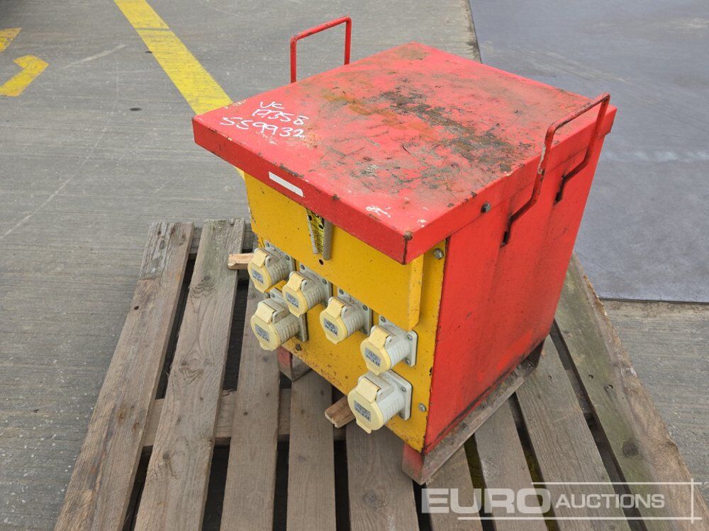 110Volt Distribution Box - L'équipement de construction: photos 1 110Volt Distribution Box - L'équipement de construction: photos 1