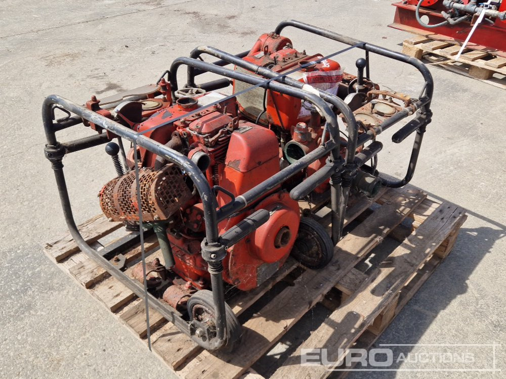 2.5" Waterpump, Lister Engine (2 of) (Spares) - Pompe à eau: photos 3 2.5" Waterpump, Lister Engine (2 of) (Spares) - Pompe à eau: photos 3