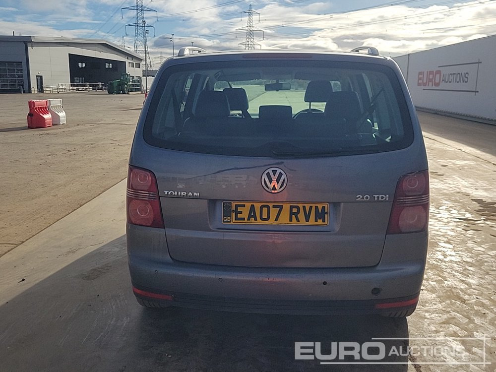 2007 Volkswagen Touran - Voiture: photos 4 2007 Volkswagen Touran - Voiture: photos 4