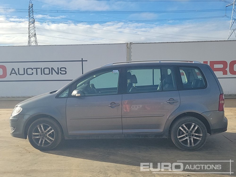 2007 Volkswagen Touran - Voiture: photos 2 2007 Volkswagen Touran - Voiture: photos 2