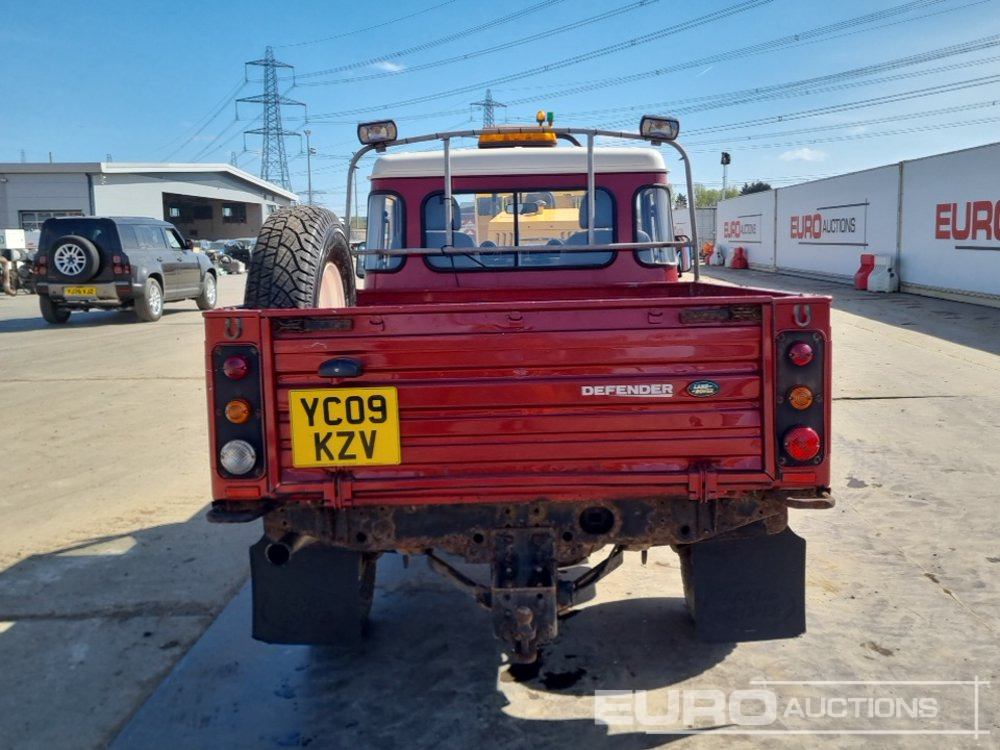 2009 Land Rover Defender - Pick-up: photos 4 2009 Land Rover Defender - Pick-up: photos 4