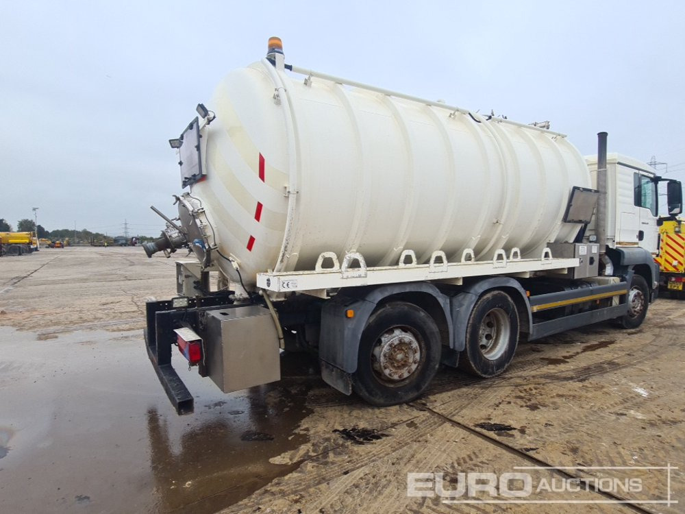 2009 MAN TGS26.320 - Camion citerne: photos 5 2009 MAN TGS26.320 - Camion citerne: photos 5