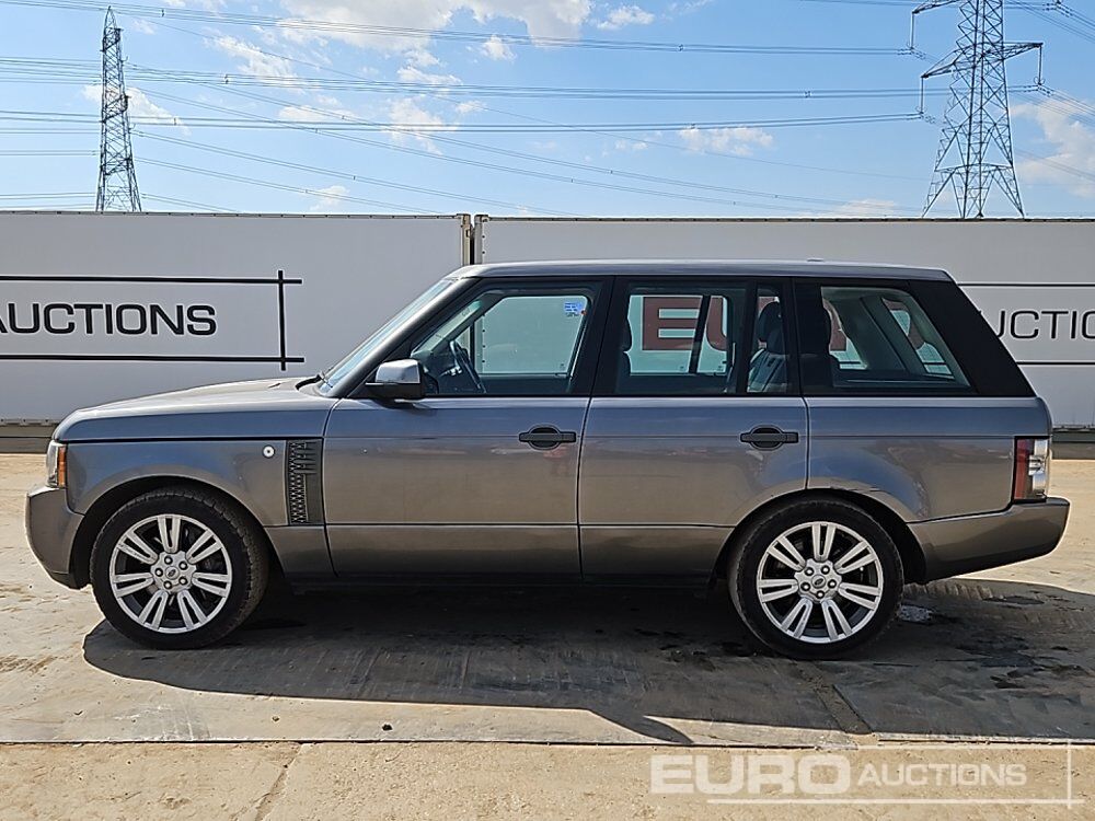 2010 Range Rover Vogue TDV8 - SUV: photos 2 2010 Range Rover Vogue TDV8 - SUV: photos 2