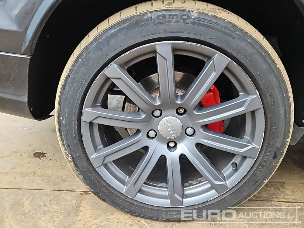 SUV 2011 Audi Q7: photos 11