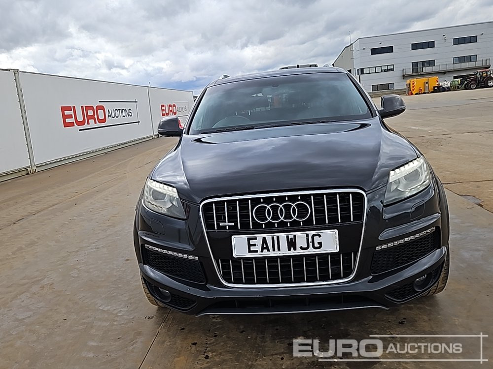 SUV 2011 Audi Q7: photos 8