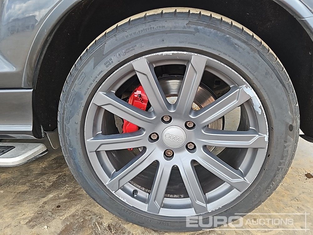SUV 2011 Audi Q7: photos 10