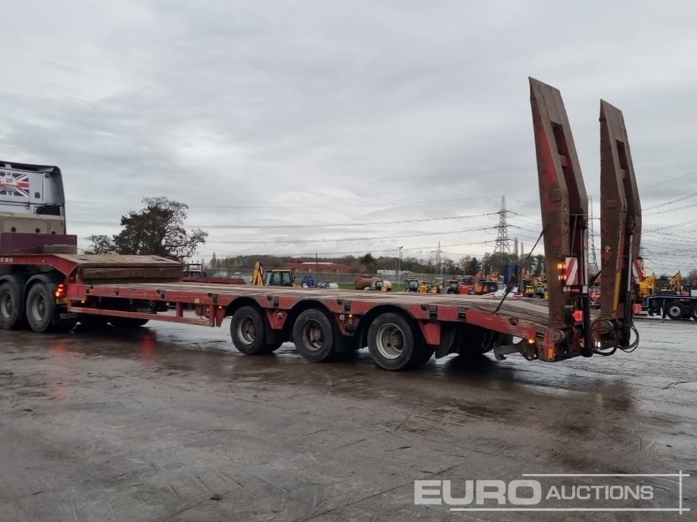 2011 Faymonville Tri Axle Stepframe Low Loader Trailer, Out Riggers, Hydraulic Ramps - Semi-remorque surbaissé: photos 3 2011 Faymonville Tri Axle Stepframe Low Loader Trailer, Out Riggers, Hydraulic Ramps - Semi-remorque surbaissé: photos 3