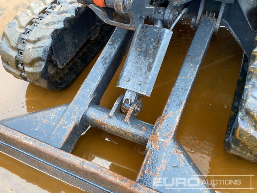 Mini pelle 2011 Kubota KX71-3: photos 12 Mini pelle 2011 Kubota KX71-3: photos 12