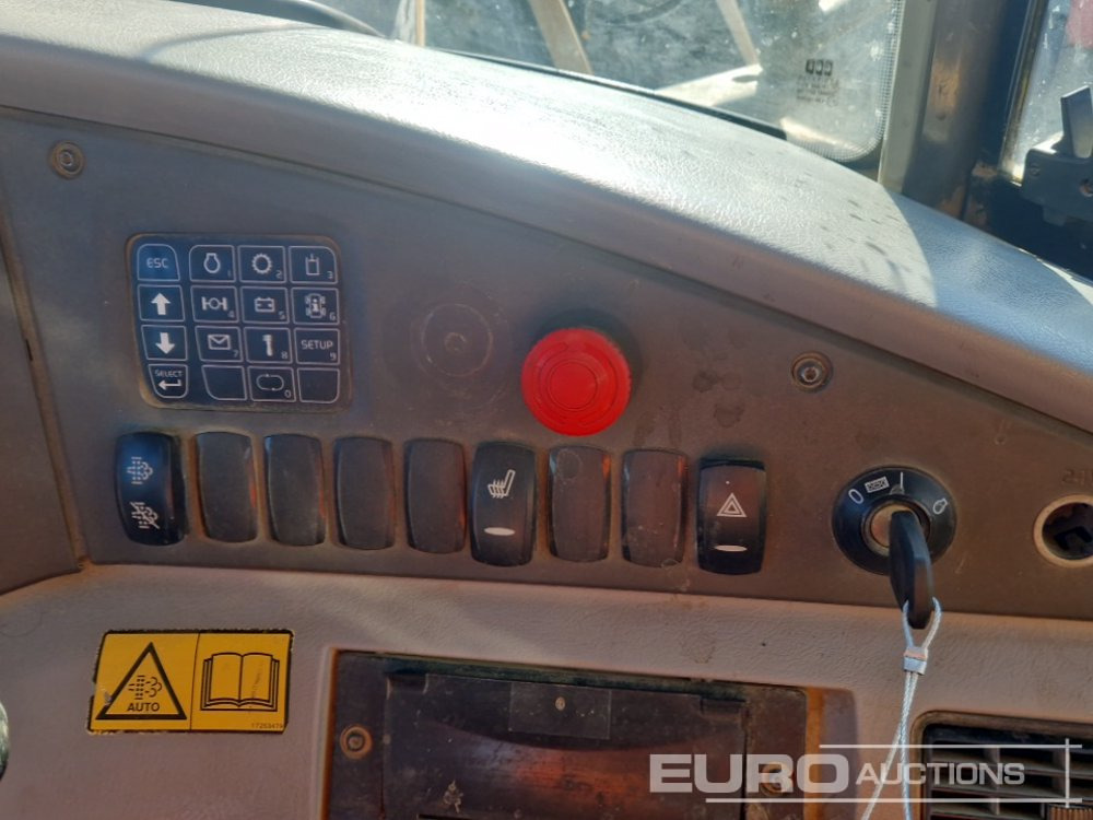 Tombereau articulé 2011 Volvo A30F: photos 38