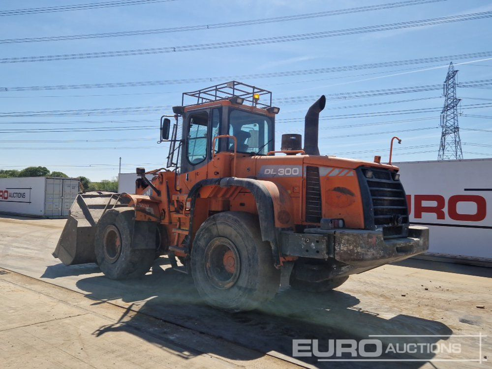 2012 Doosan DL 300 - Chargeuse sur pneus: photos 3 2012 Doosan DL 300 - Chargeuse sur pneus: photos 3