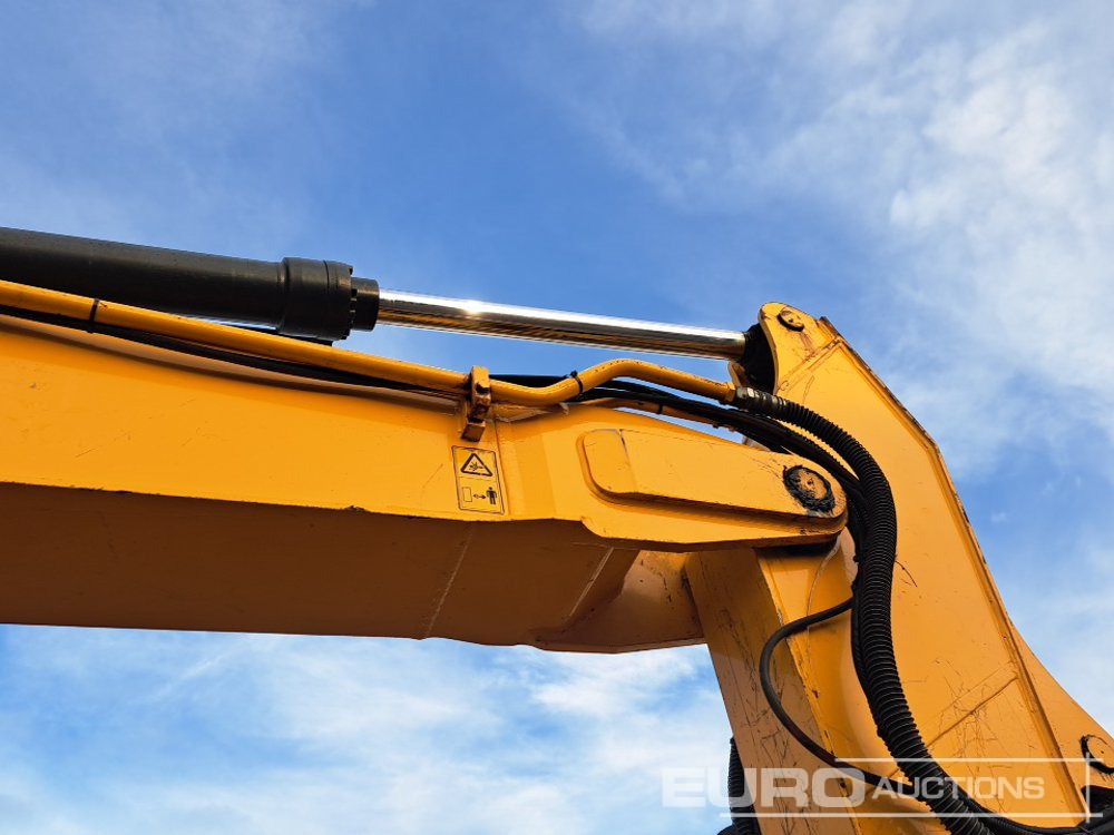 Pelle sur chenille 2012 JCB JS220LC: photos 30 Pelle sur chenille 2012 JCB JS220LC: photos 30