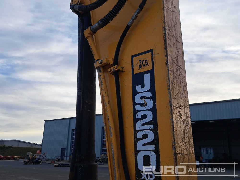 Pelle sur chenille 2012 JCB JS220LC: photos 18 Pelle sur chenille 2012 JCB JS220LC: photos 18