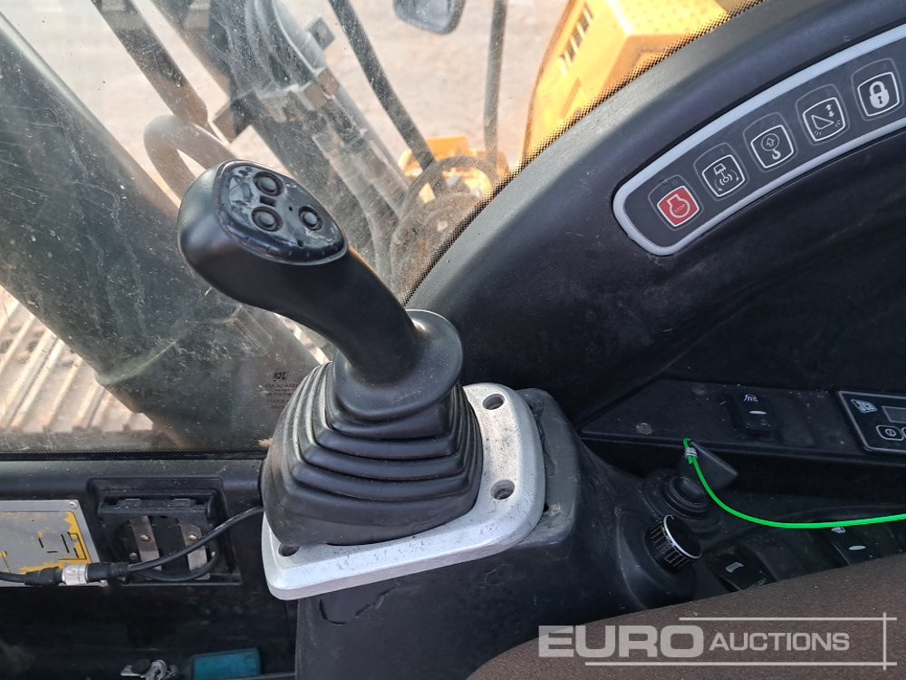 Pelle sur chenille 2012 JCB JS220LC: photos 35 Pelle sur chenille 2012 JCB JS220LC: photos 35