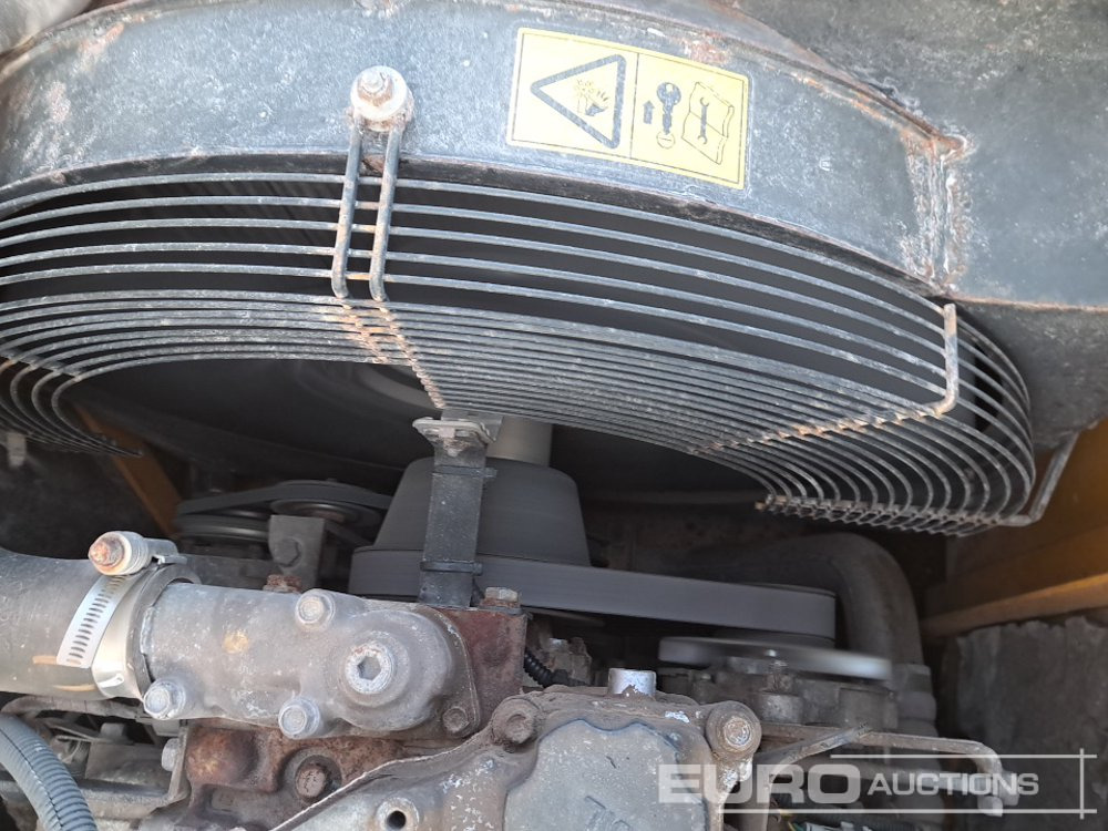 Pelle sur chenille 2012 JCB JS220LC: photos 50 Pelle sur chenille 2012 JCB JS220LC: photos 50