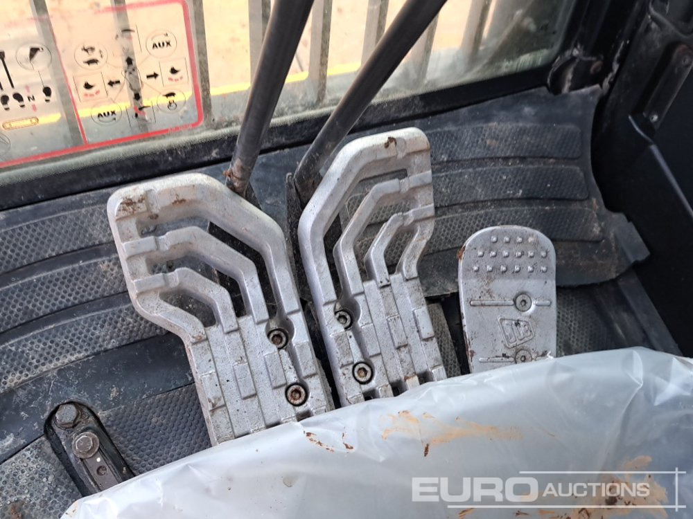 Pelle sur chenille 2012 JCB JS220LC: photos 39 Pelle sur chenille 2012 JCB JS220LC: photos 39