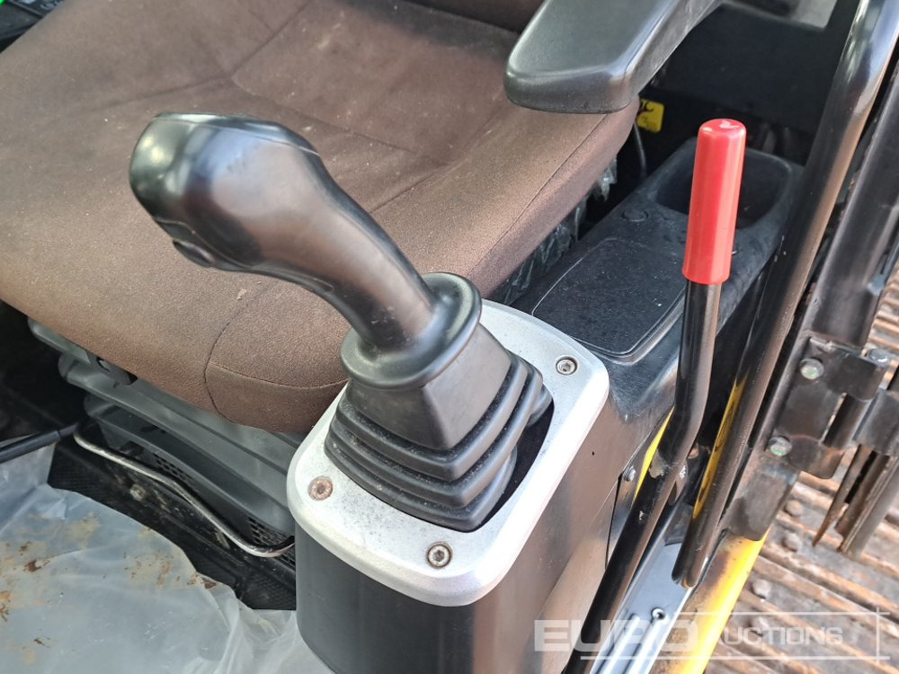 Pelle sur chenille 2012 JCB JS220LC: photos 41 Pelle sur chenille 2012 JCB JS220LC: photos 41