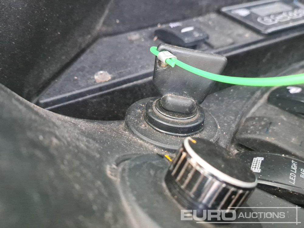 Pelle sur chenille 2012 JCB JS220LC: photos 36 Pelle sur chenille 2012 JCB JS220LC: photos 36