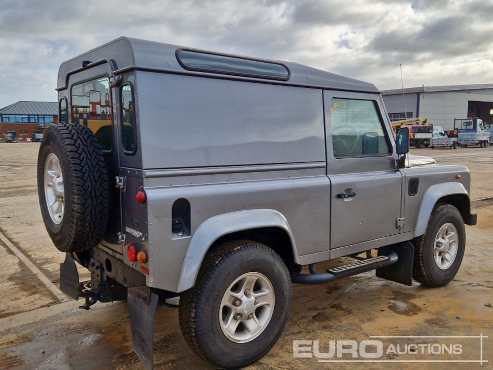 2012 Land Rover Defender - SUV: photos 5 2012 Land Rover Defender - SUV: photos 5