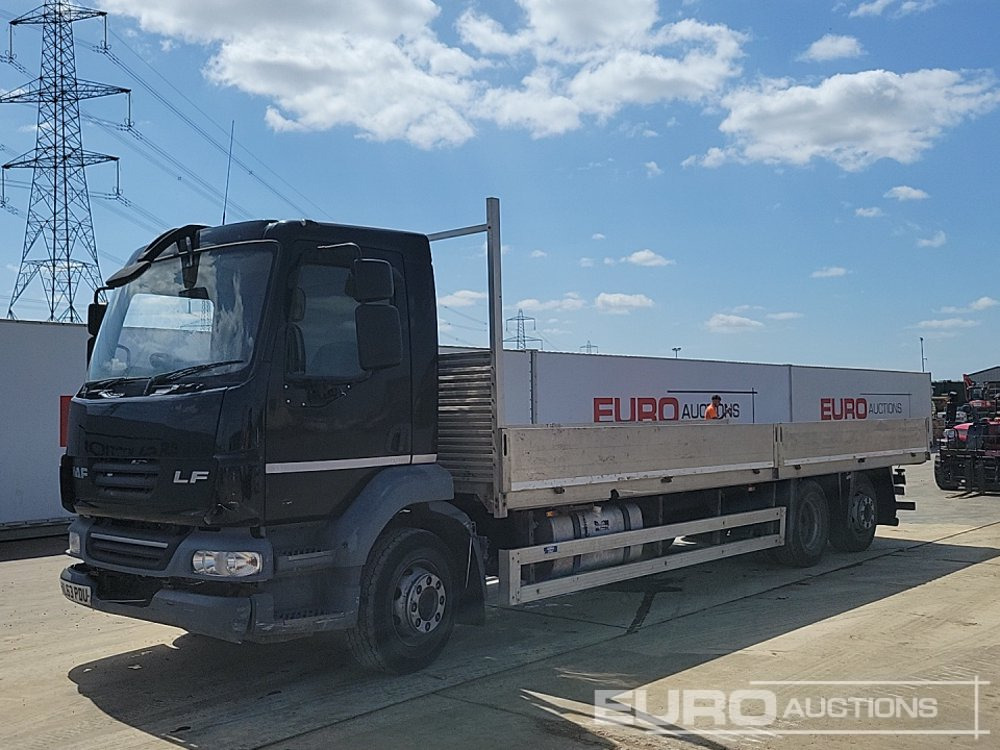 2013 DAF LF - Camion plateau: photos 1 2013 DAF LF - Camion plateau: photos 1