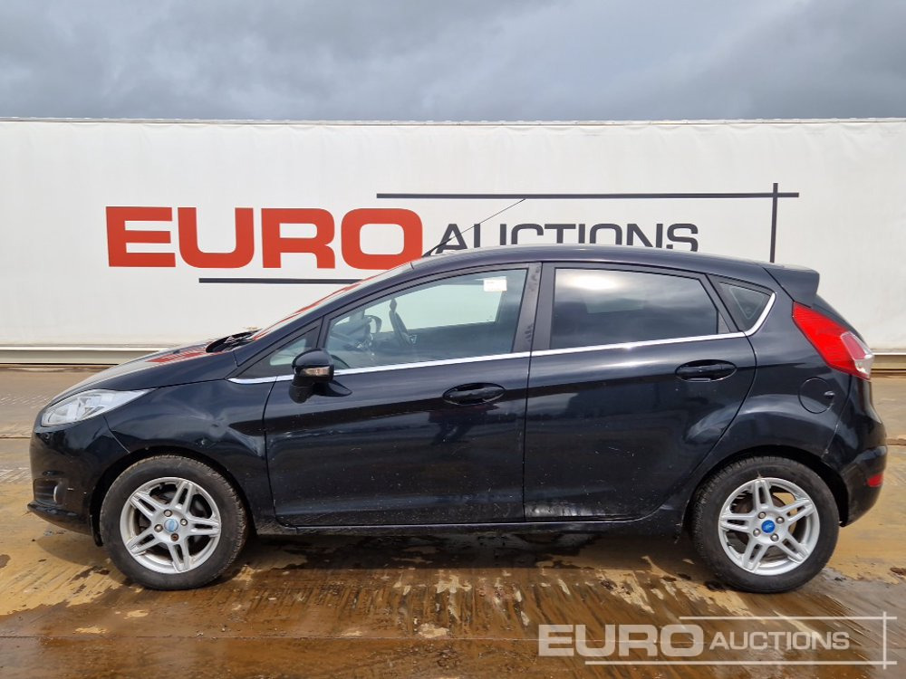 2013 Ford Fiesta - Voiture: photos 2 2013 Ford Fiesta - Voiture: photos 2