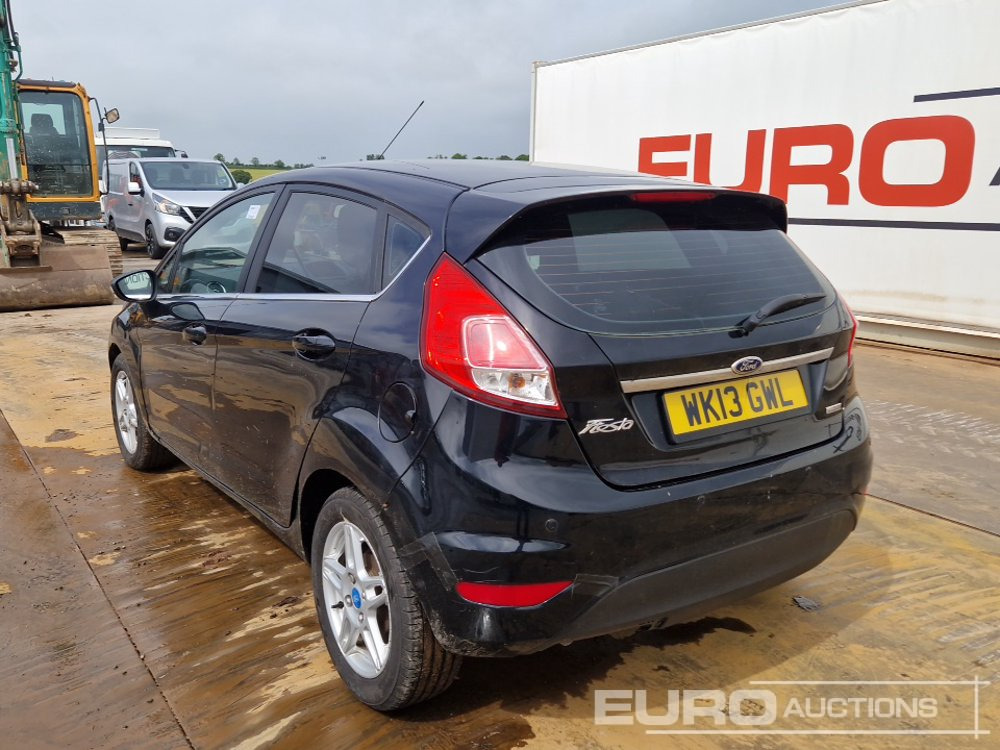 2013 Ford Fiesta - Voiture: photos 3 2013 Ford Fiesta - Voiture: photos 3