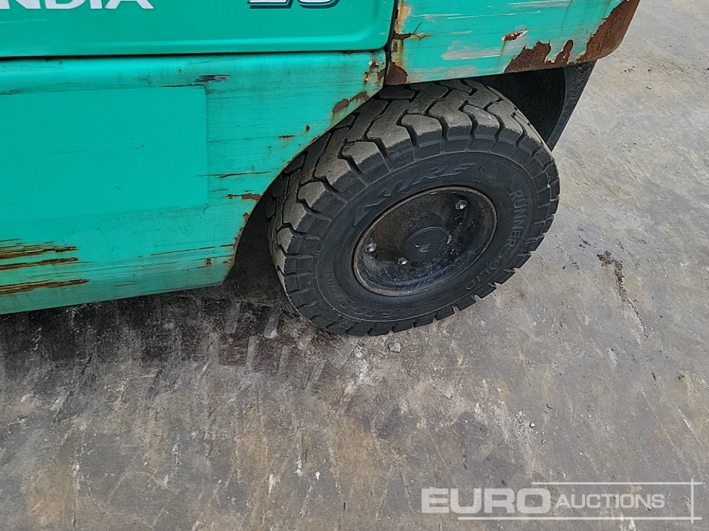 Chariot élévateur 2013 Mitsubishi FG25N: photos 10