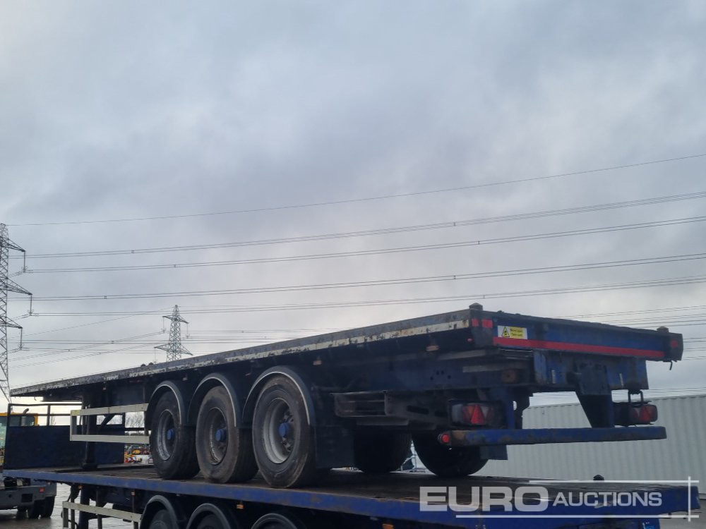 2013 SDC Tri Axle Flat Bed Trailer - Semi-remorque plateau: photos 3 2013 SDC Tri Axle Flat Bed Trailer - Semi-remorque plateau: photos 3