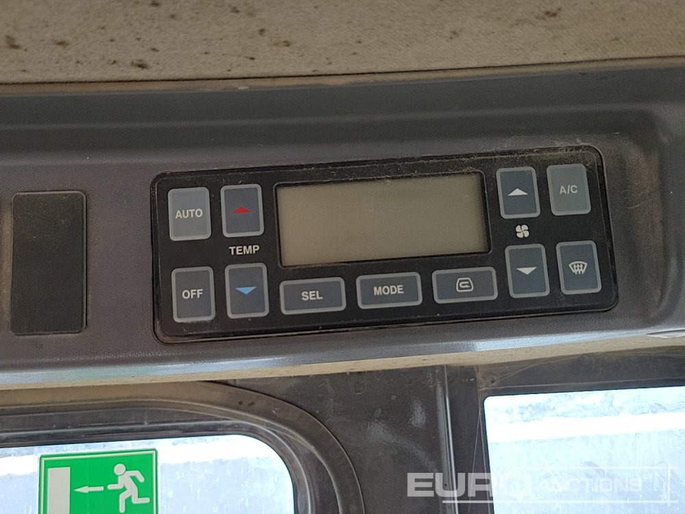 Chargeuse sur pneus 2014 Doosan DL300: photos 39