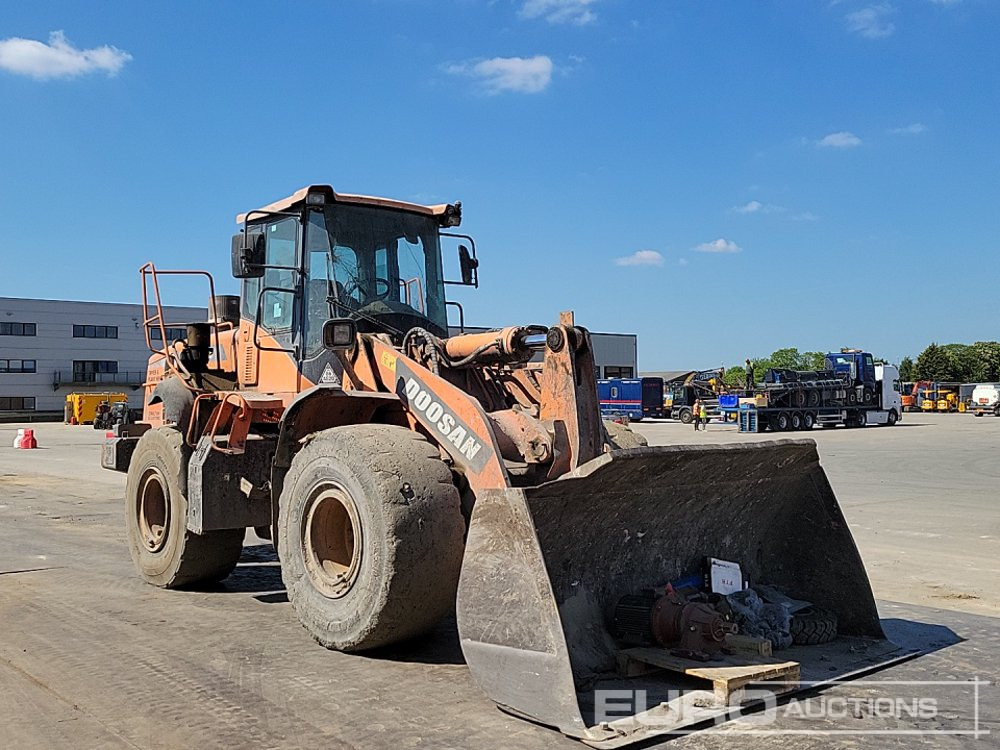 Chargeuse sur pneus 2014 Doosan DL300: photos 7