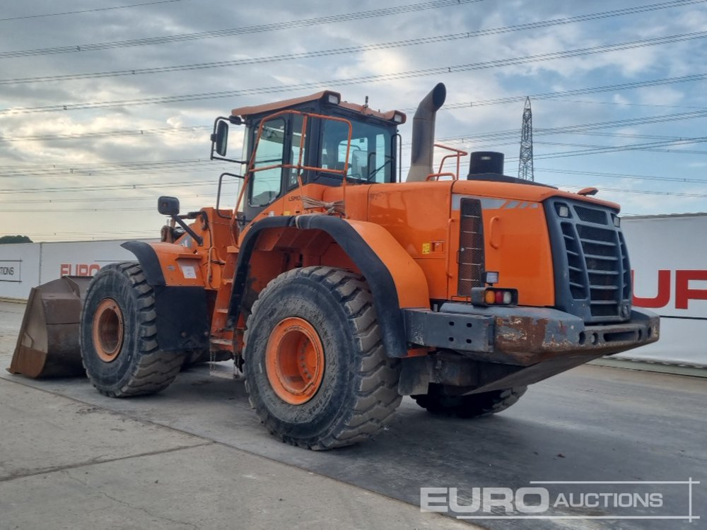 2014 Doosan DL420-3 - Chargeuse sur pneus: photos 3 2014 Doosan DL420-3 - Chargeuse sur pneus: photos 3