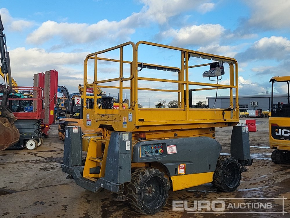 2014 Haulotte Compact 10DX - Nacelle ciseaux: photos 5 2014 Haulotte Compact 10DX - Nacelle ciseaux: photos 5