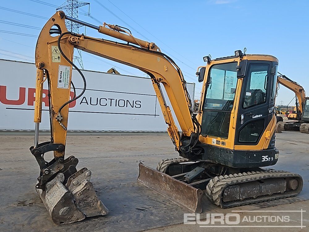 2014 Hyundai R35Z-9 - Mini pelle: photos 1 2014 Hyundai R35Z-9 - Mini pelle: photos 1