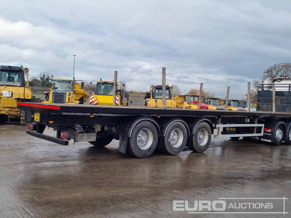 2014 SDC Tri Axle Flat Bed Trailer - Semi-remorque plateau: photos 5 2014 SDC Tri Axle Flat Bed Trailer - Semi-remorque plateau: photos 5