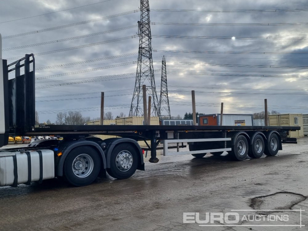 2014 SDC Tri Axle Flat Bed Trailer - Semi-remorque plateau: photos 1 2014 SDC Tri Axle Flat Bed Trailer - Semi-remorque plateau: photos 1